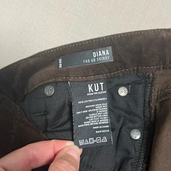 Kut from the Kloth Diana Fab Ab Skinny Corduroy Jeans Size 4 Chocolate Brown - Picture 8 of 12